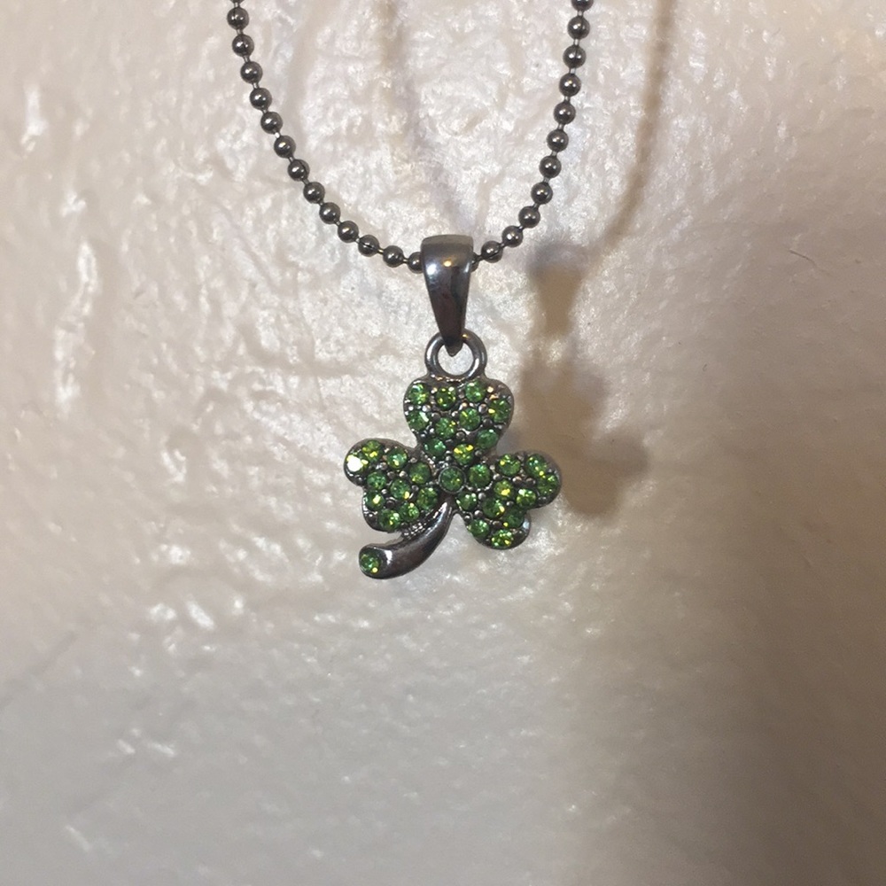 Sparkly Clover Necklace
